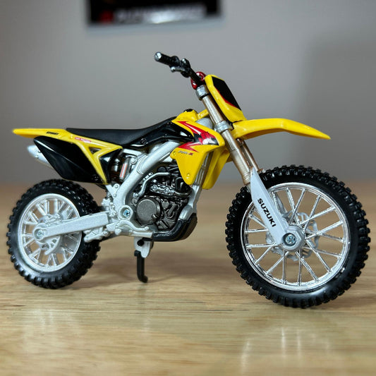 Burago Toy Models 1:18 Suzuki RMZ 450