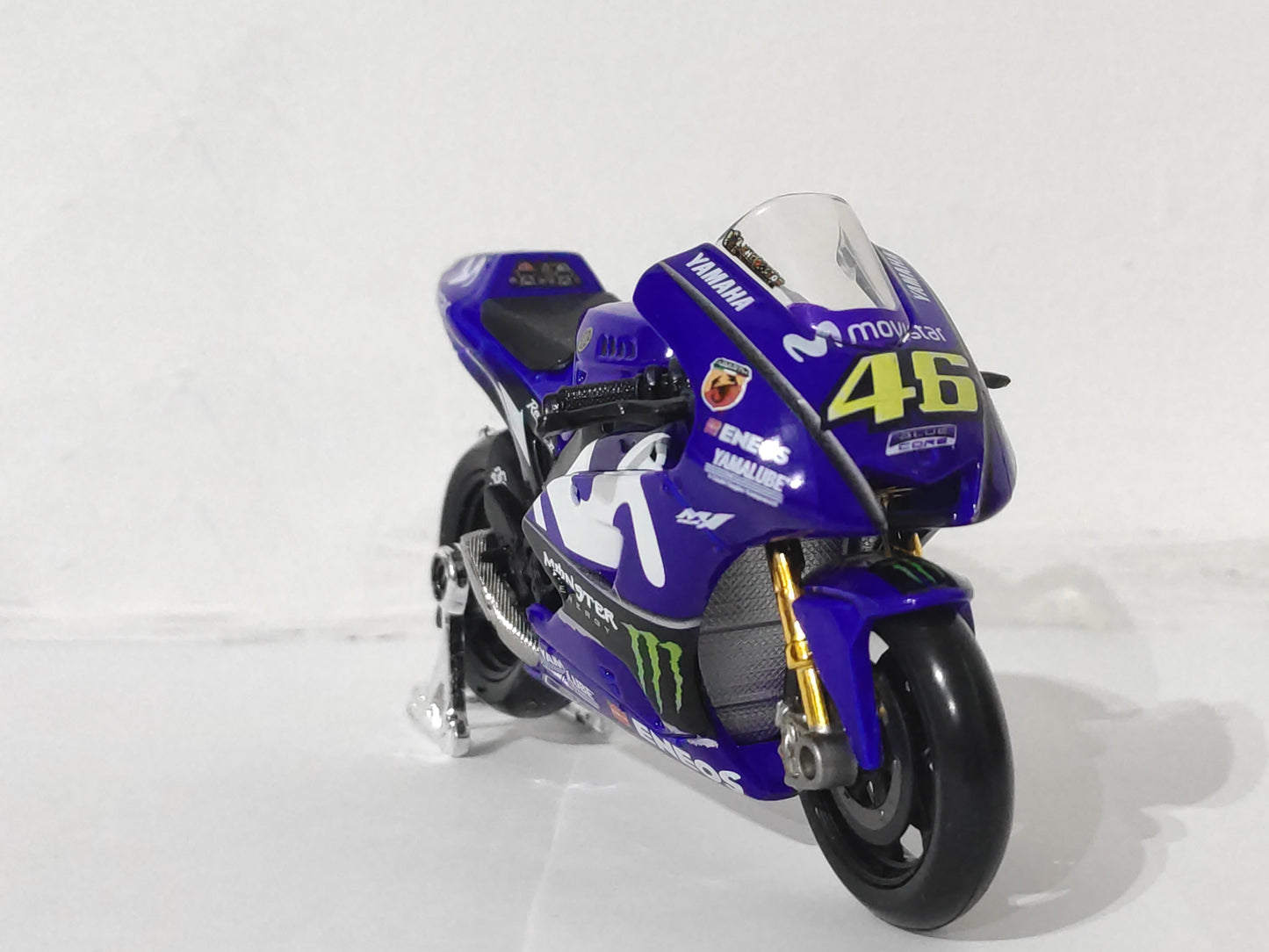 Maisto Toys 1:18 MovieStar Yamaha Valentino Rossi Toy Model