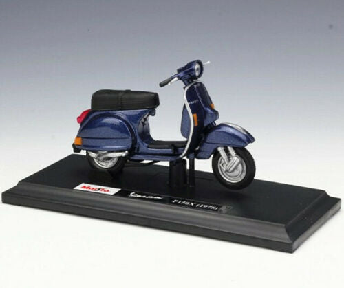 Maisto Toys 1:18 Vespa P150X (1978) Blue